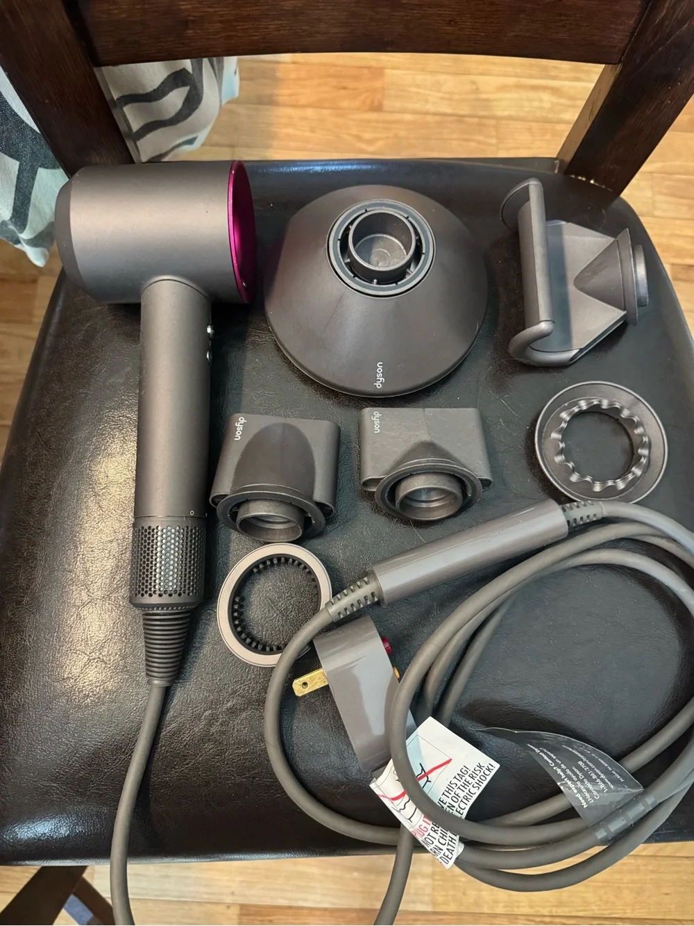 Dyson Hair Dryer with Magnetic Styling Attachments — Gray/Purple